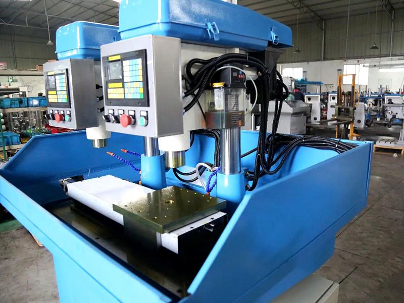 高速鉆攻機的幾大特點！