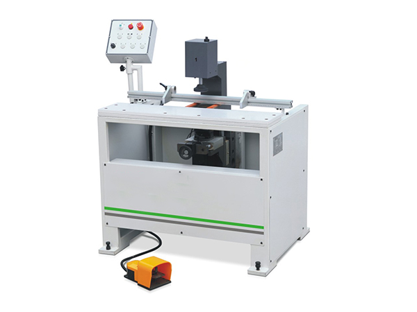 鉆孔機(jī)如何對圓柱工件使用?鉸鏈鉆孔機(jī)有哪些注意事項(xiàng)?